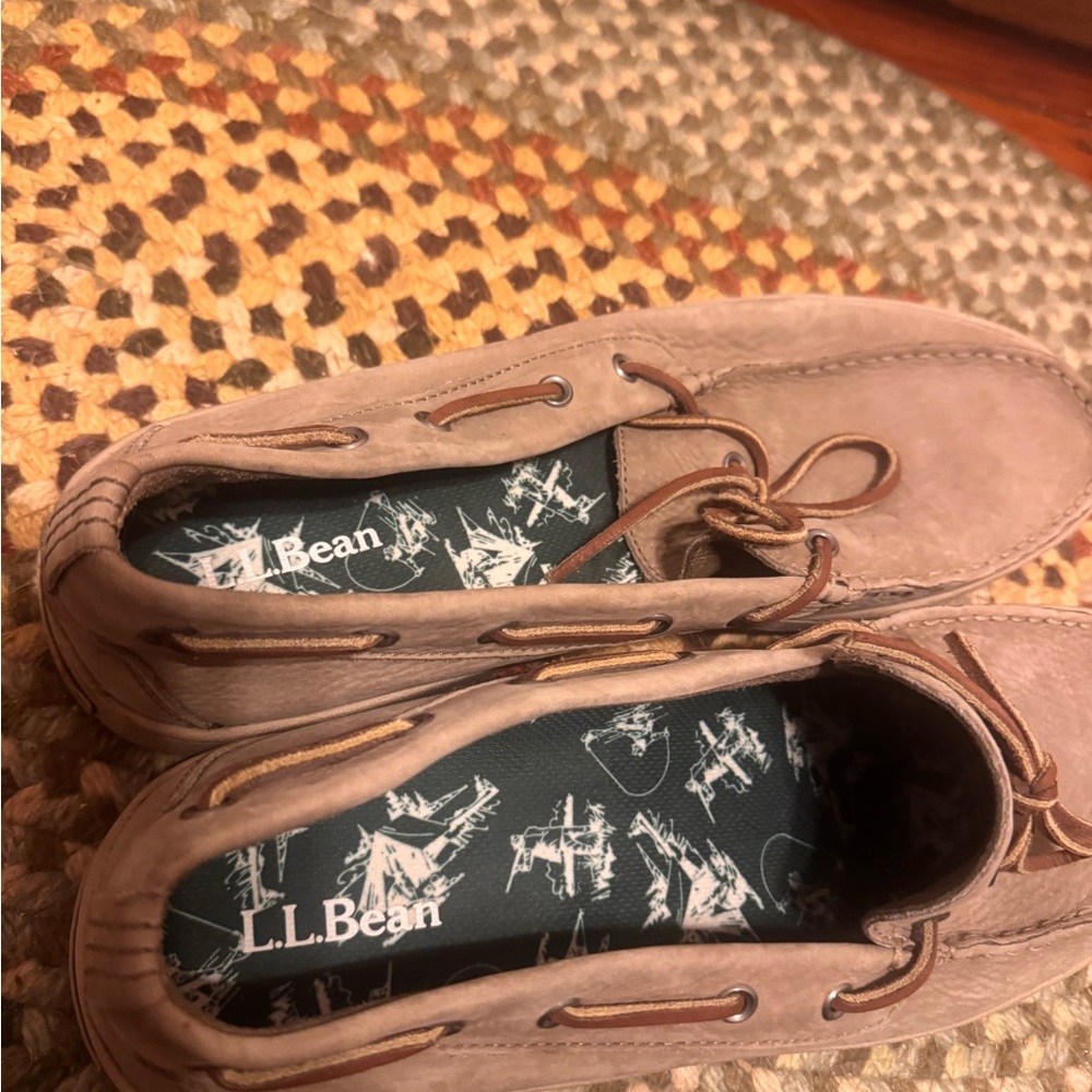 L. L. Bean Handsewn Leather Moccasins Size 14 like new - Picture 3 of 8